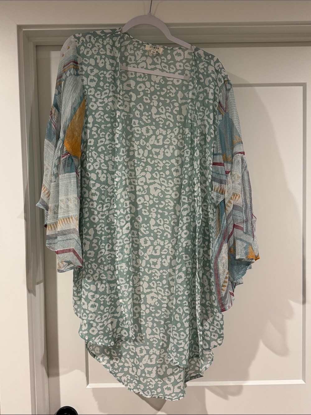 Umgee Mint Green Printed Open-Front Kimono Tunic with Patterned Sleeves
